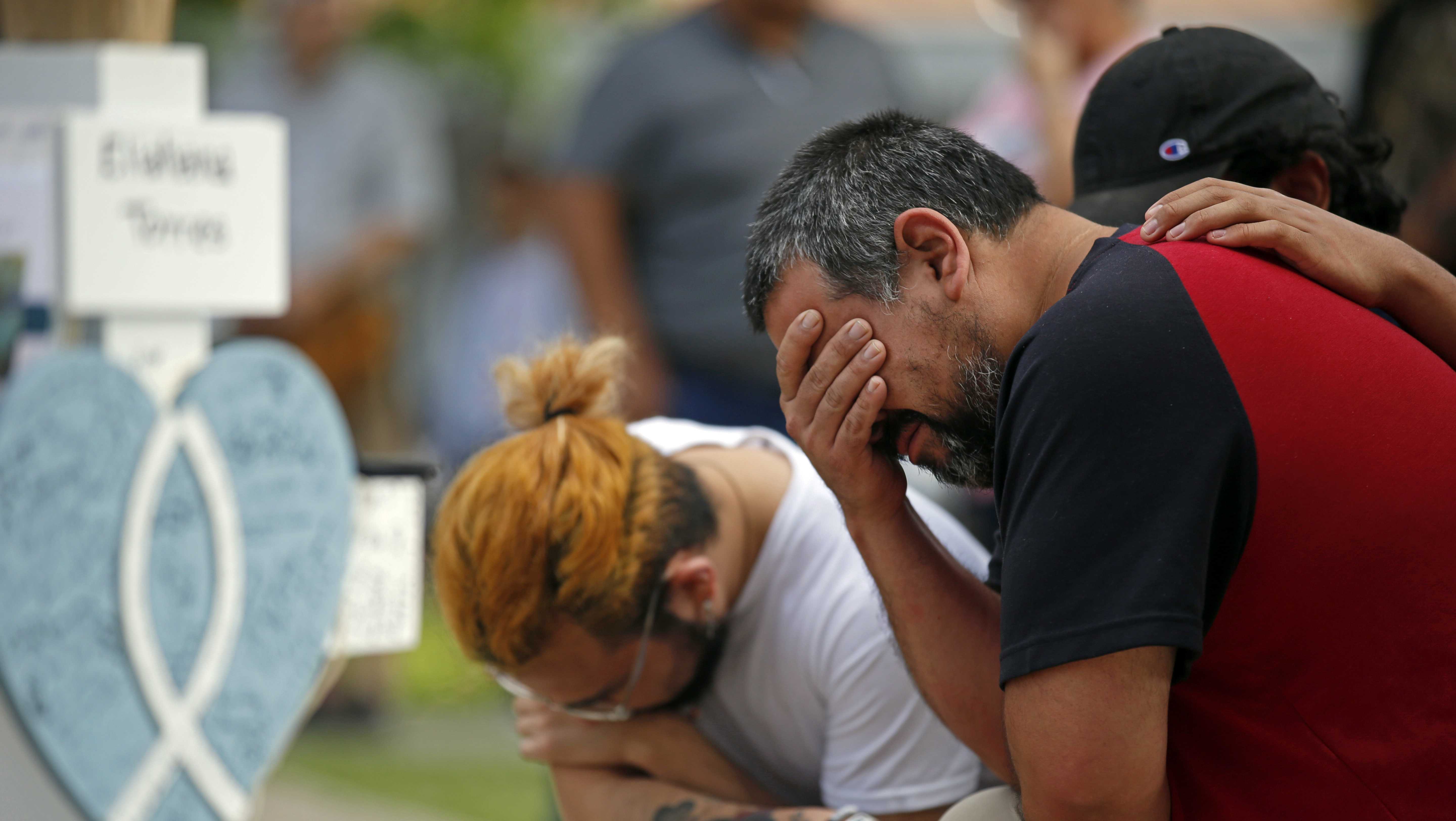 Official says kids called 911 during Texas school shooting - Vimarsana News