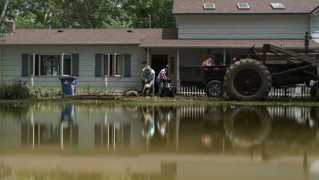 Montana governor under fire for vacationing during flood - Vimarsana News