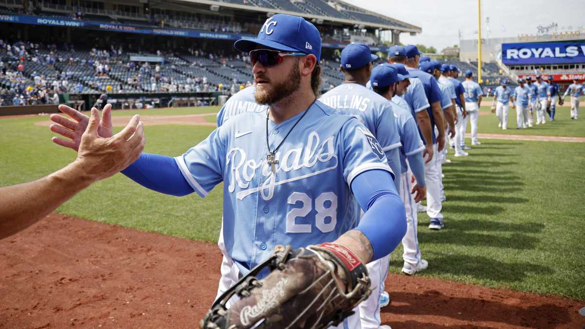 Royals have 10 unvaccinated players unable to make trip to Toronto