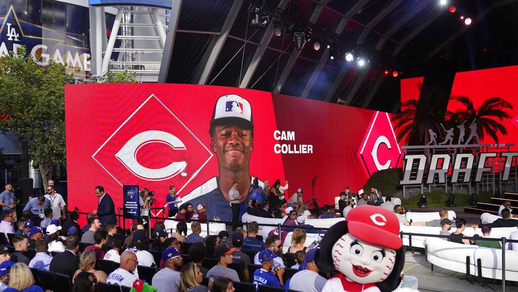 Reds sign second, third draft picks