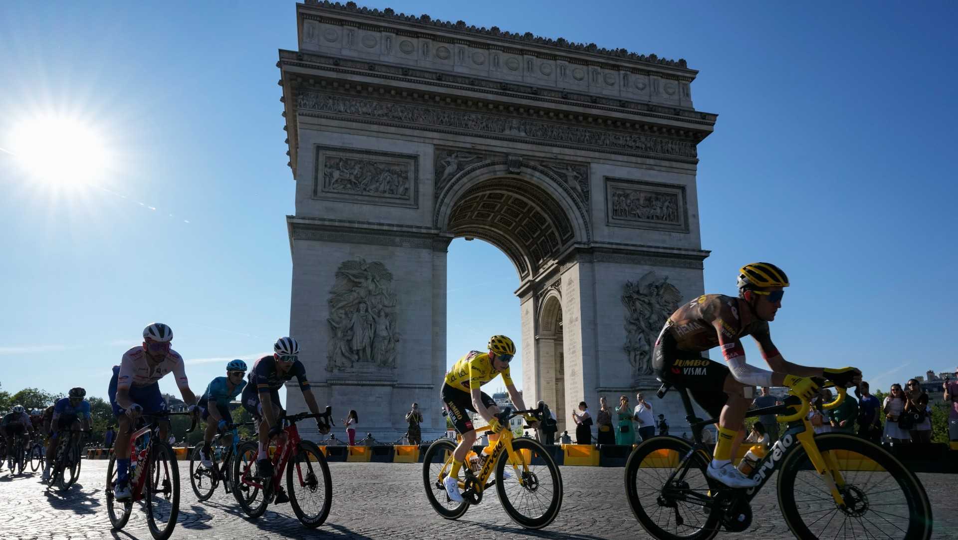 PHOTOS: A look at this year's Tour de France - Vimarsana News