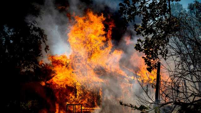 California governor declares emergency over wildfire near Yosemite - Vimarsana News