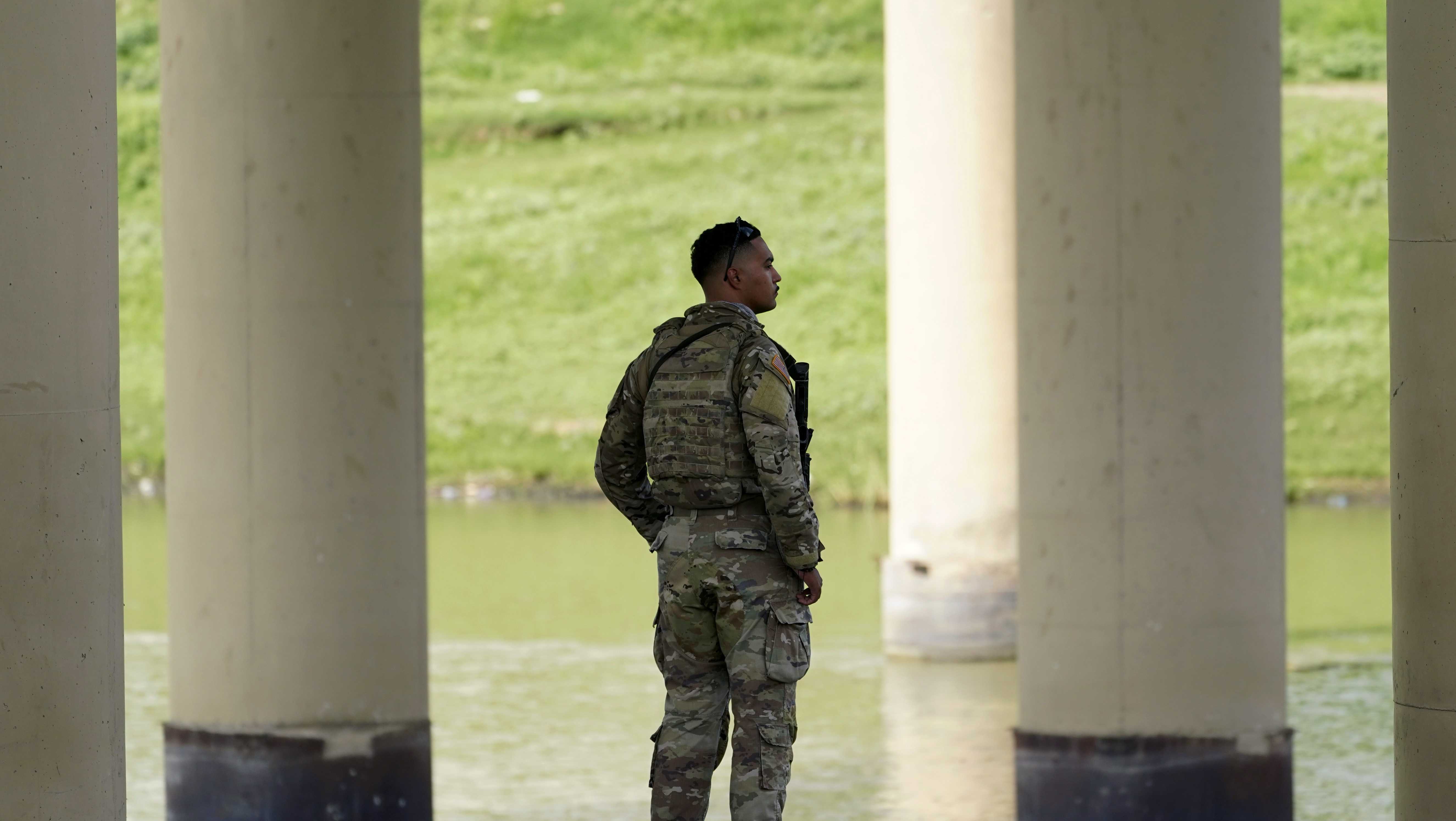 Border patrol: 9 migrants die crossing swift Texas river - Vimarsana News