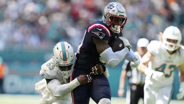 McDaniel era starts with a win, Dolphins top Patriots 20-7 - The San Diego  Union-Tribune