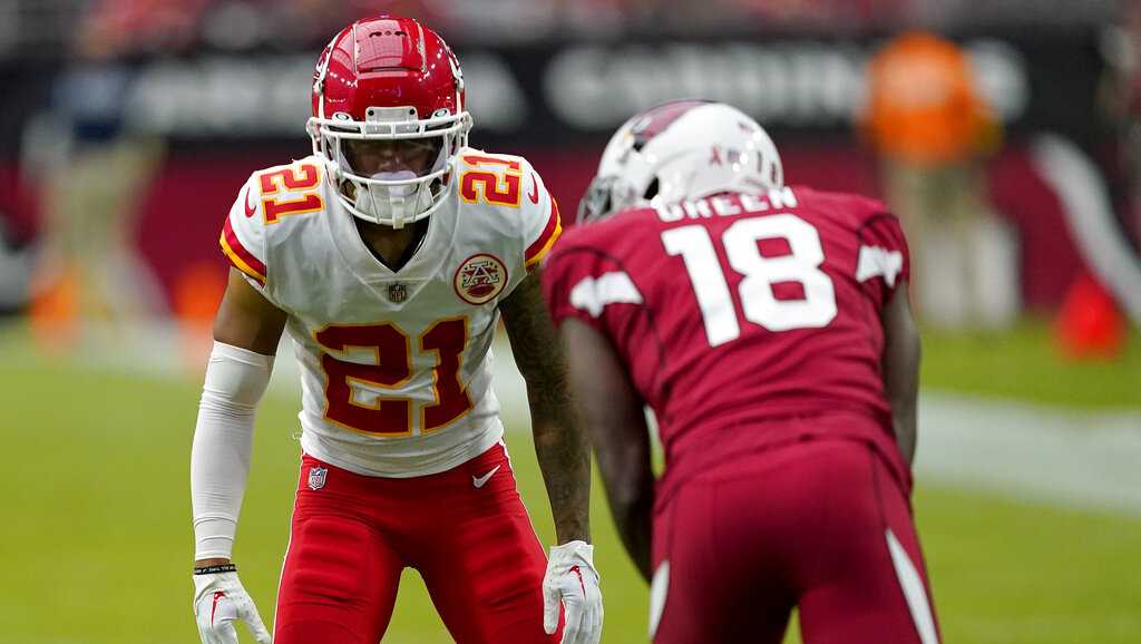 Kansas City Chiefs cornerback Trent McDuffie (21) lines up for the play  during an NFL football game against the Cincinnati Bengals, Sunday, Dec. 4,  2022, in Cincinnati. (AP Photo/Emilee Chinn Stock Photo - Alamy