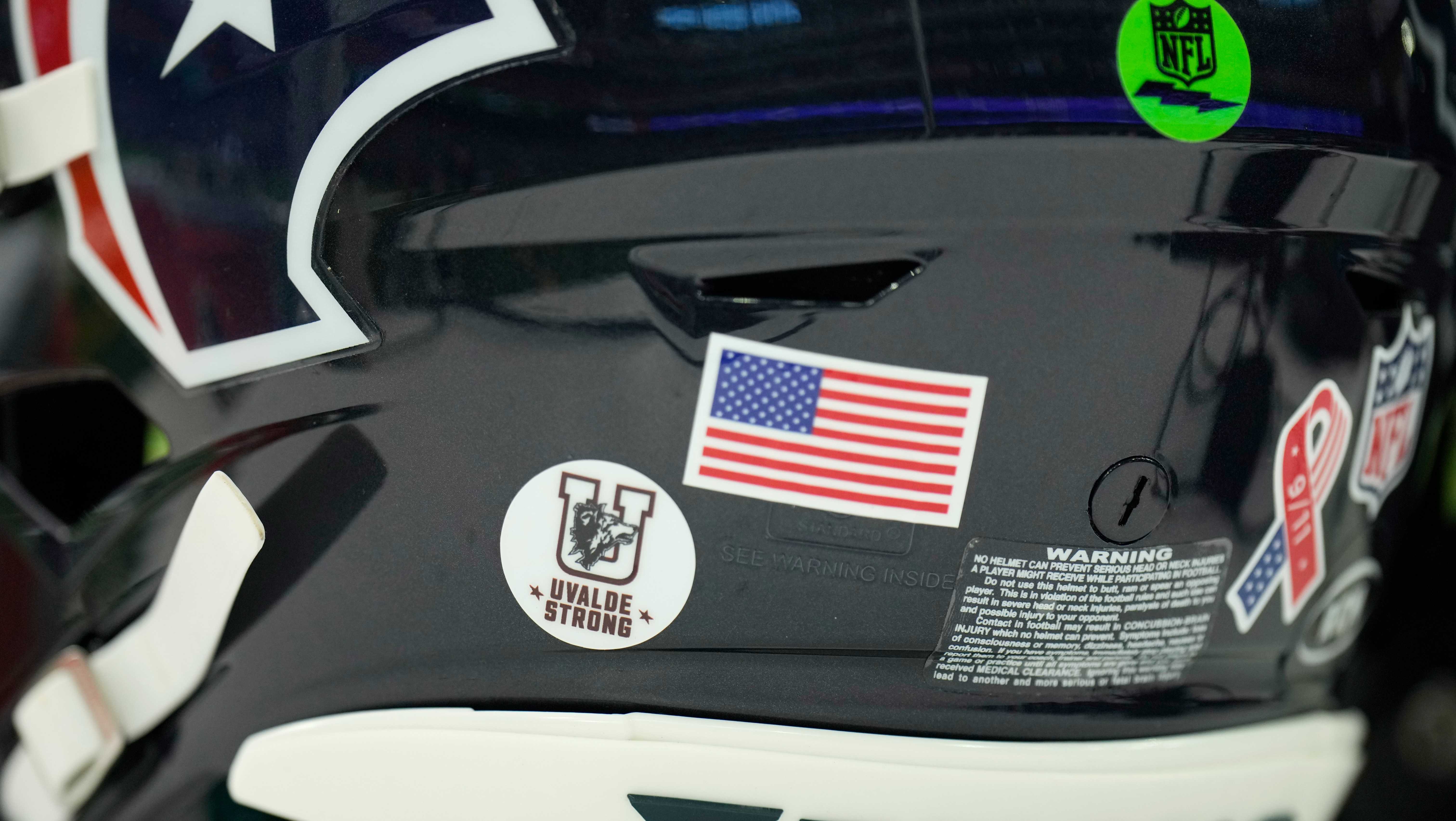 Houston Texans honor Uvalde victims, host HS football team - Vimarsana News