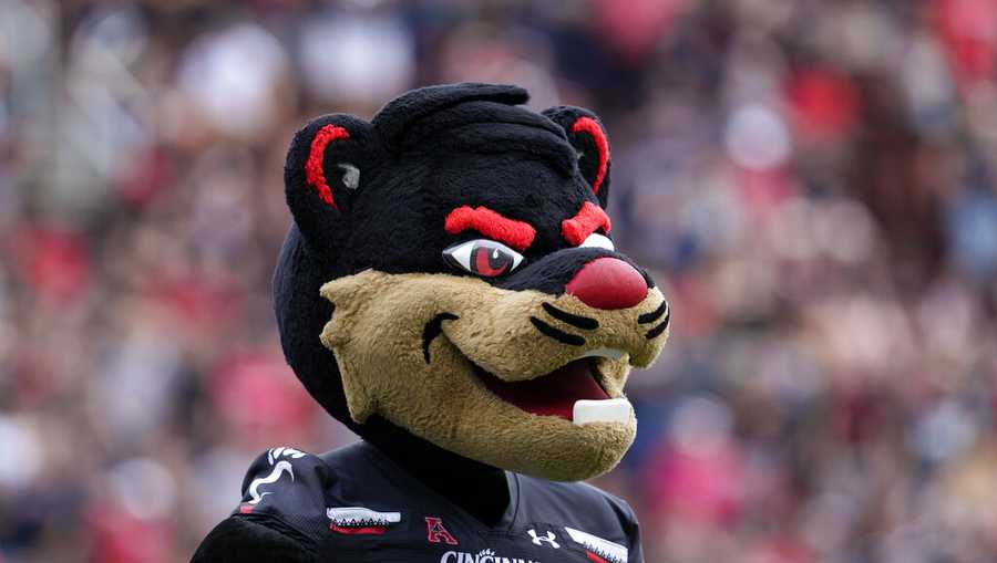 Big plays abound as UC football holds first scrimmage