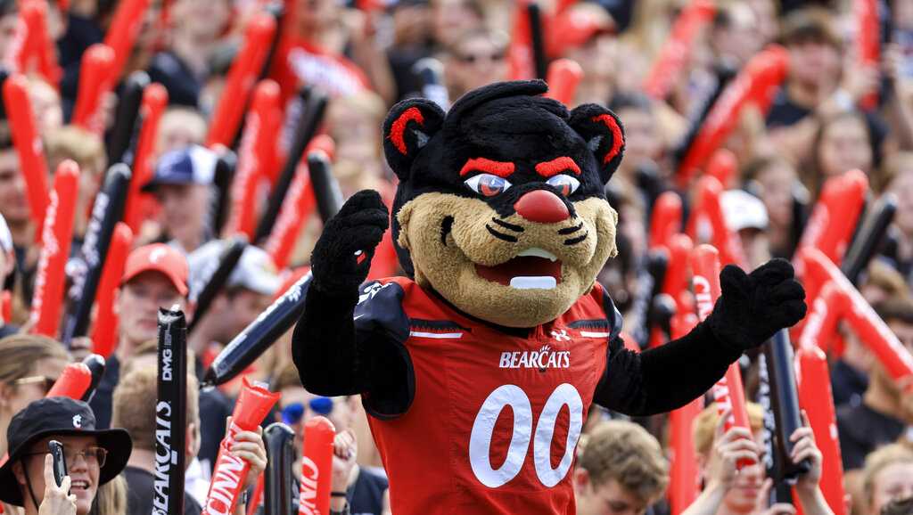 The Cincinnati Reds mascot crew got in on the Bearcat action