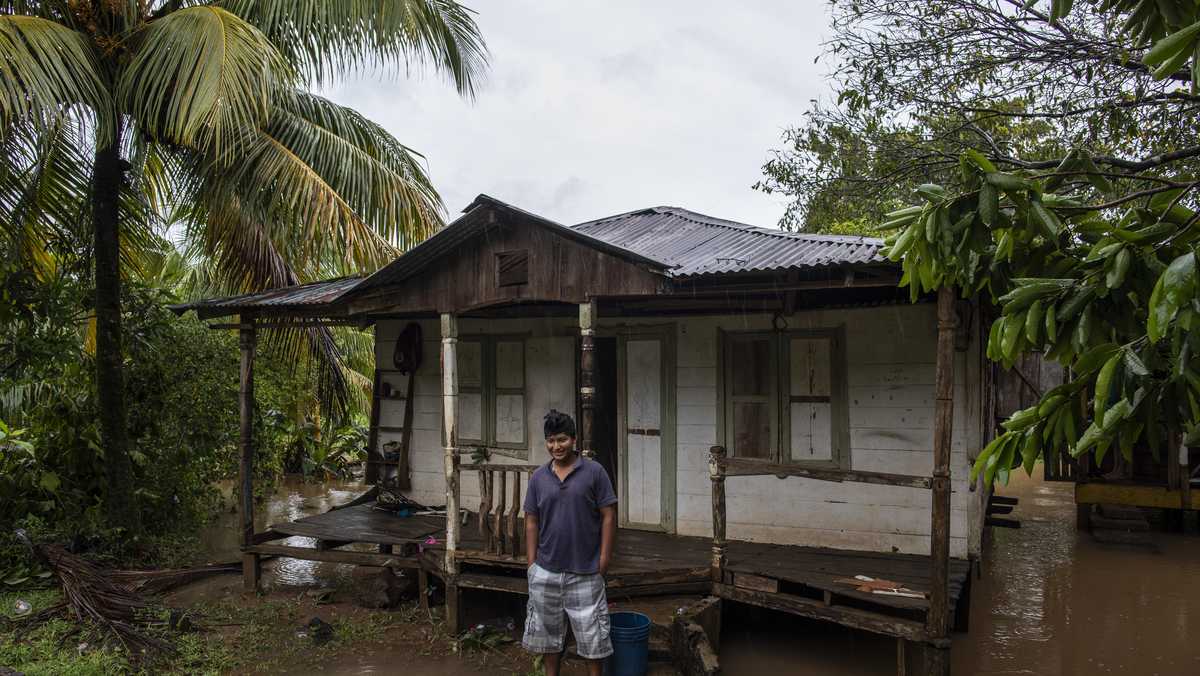 8 muertos mientras Julia inunda Centroamérica con lluvia
