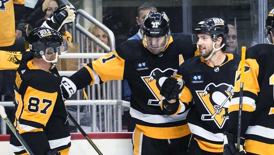 Pittsburgh Penguins Kris Letang Sidney Crosby And Evgeni Malkin