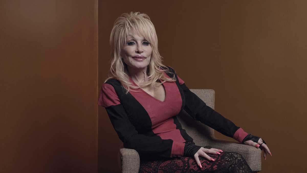 Dolly Parton donation strategy 'I just give from my heart'