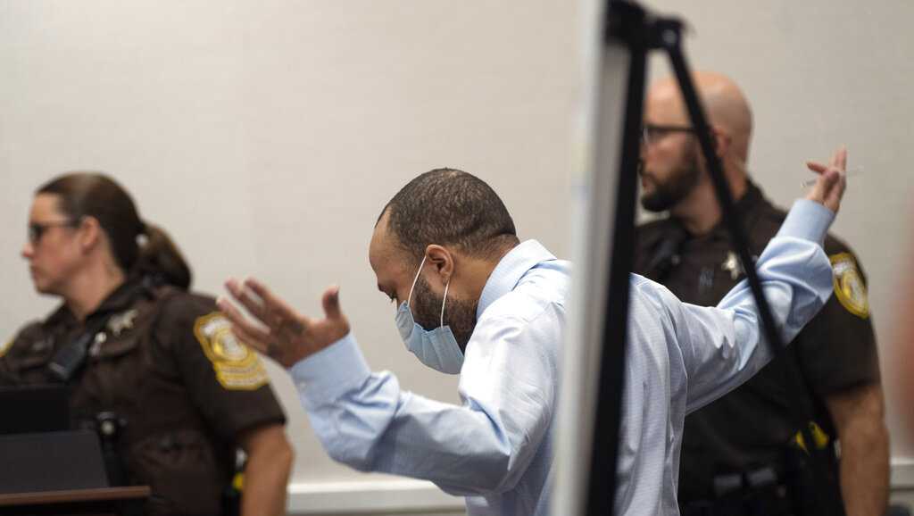Wisconsin parade suspect meant to hurt people, prosecutors claim in closing arguments