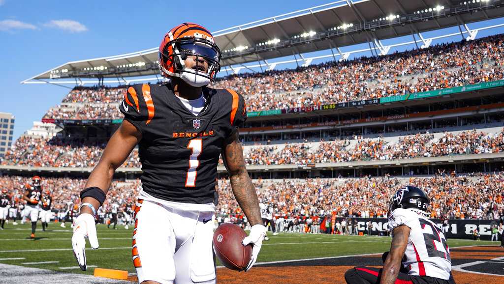 Bengals superstar receiver expected to miss 4-6 weeks with hip