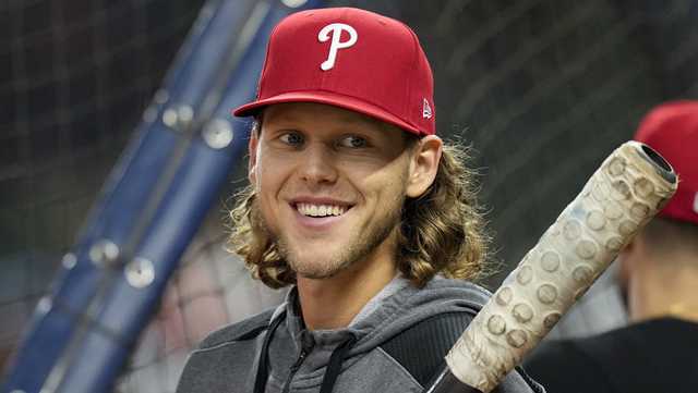 It's just surreal,': Omaha native playing in MLB World Series