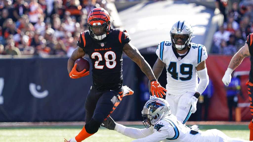 Mixon's monster game leads Bengals past Jaguars for first win of