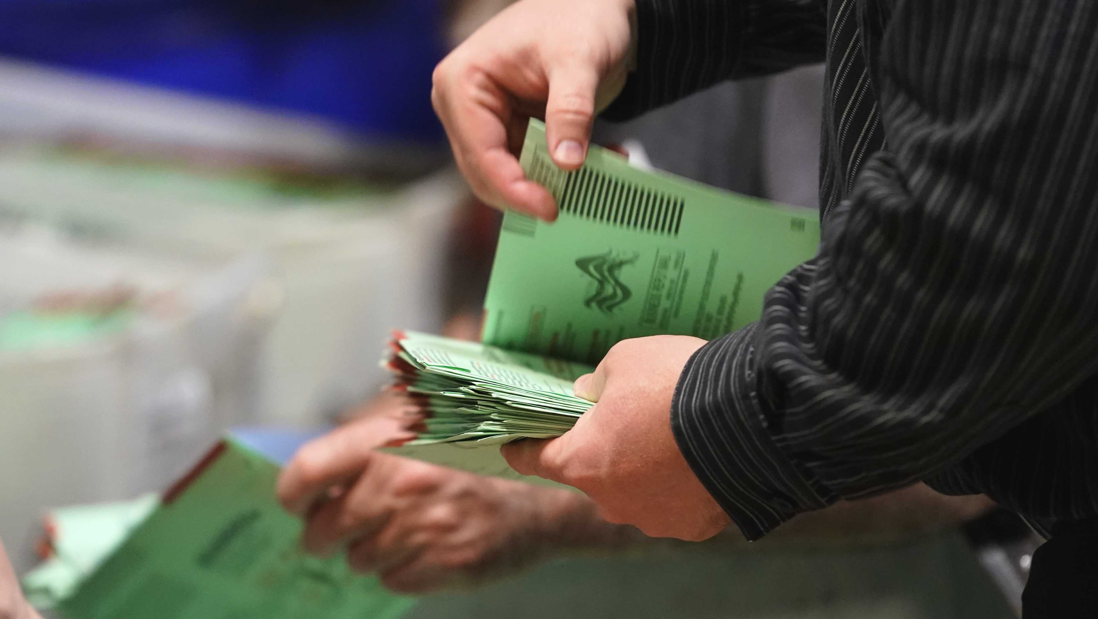 EXPLAINER: Why did Arizona have voting slowdowns? - Vimarsana News