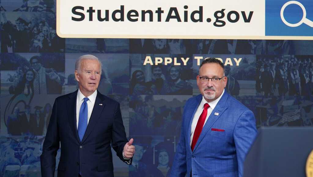 Justices keep student loan cancellation blocked for now, but will take up case in winter - Vimarsana News
