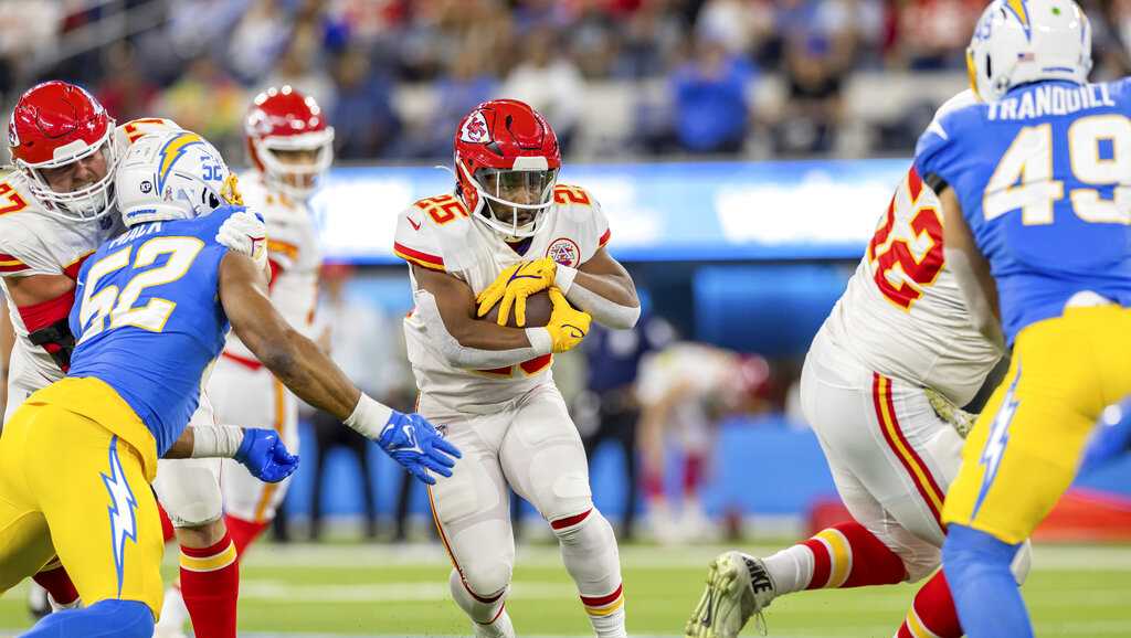 Chiefs WR Juju Smith-Schuster expresses desire to stay in KC