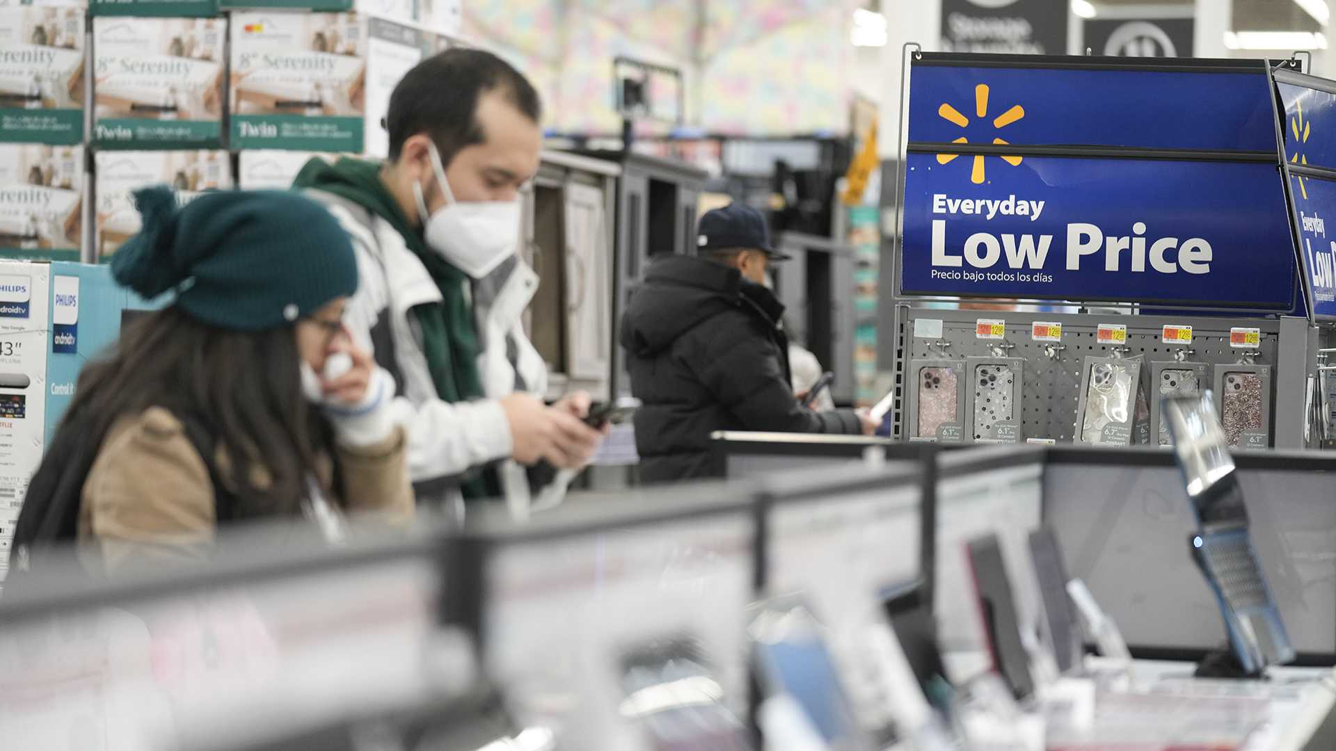 An inflation gauge tracked by the Fed slows to still-high 6% - Vimarsana News