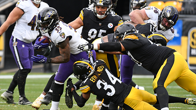 Steelers-Ravens Thanksgiving Game Postponed To Sunday After Coronavirus  Outbreak : NPR