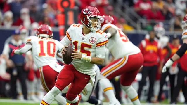 Chiefs look to lock up a playoff spot with a win over the Texans - Vimarsana News