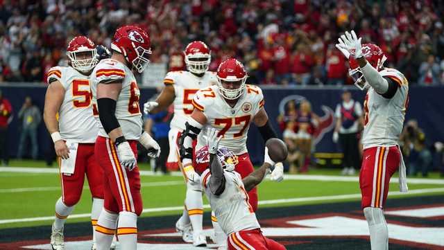 Kansas City Chiefs Playmakers Isiah Pacheco And Kadarius Toney