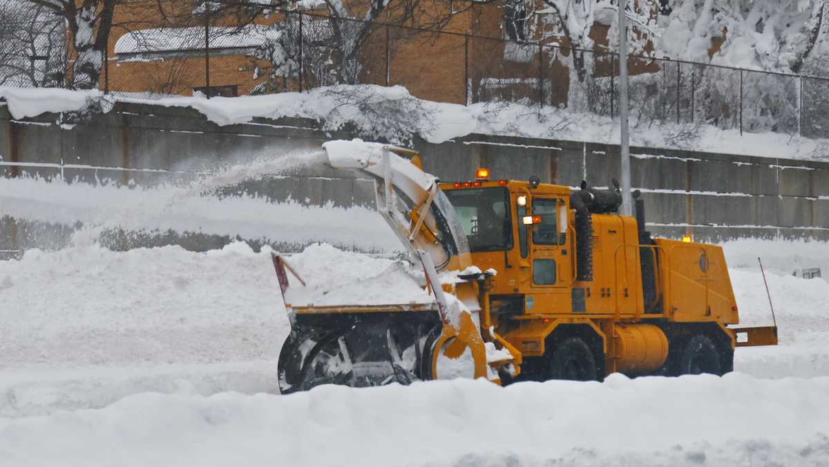 Updated snow totals: Hardest-hit Buffalo suburbs slammed with 5-6 feet this  week