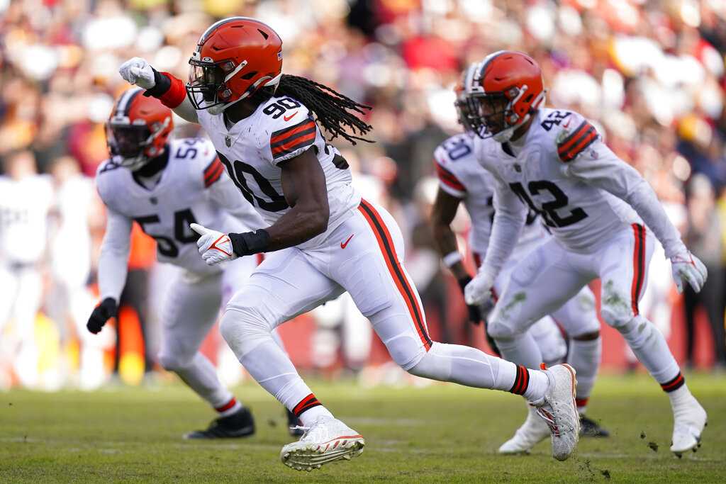 Browns Leave Clowney Behind For Finale Vs Steelers