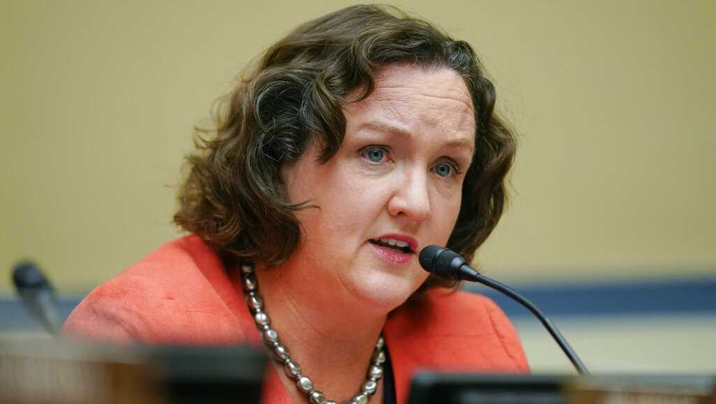 Rep. Katie Porter seeking Feinstein's Senate seat in 2024 - Vimarsana News