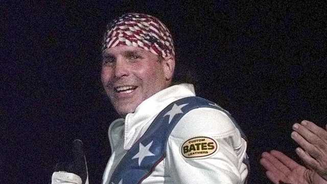 Robbie Knievel, daredevil son of Evel Knievel, dies at 60 - Vimarsana News
