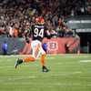 Can't-Miss Play: Cincinnati Bengals defensive end Sam Hubbard's 98-yard  scoop-and-score touchdown gives the Bengals the lead in fourth quarter