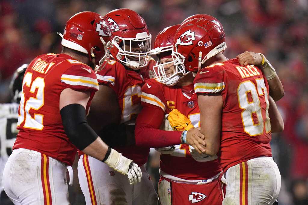 Chiefs Overcome A Mahomes Injury To Make It To The AFC Title Game