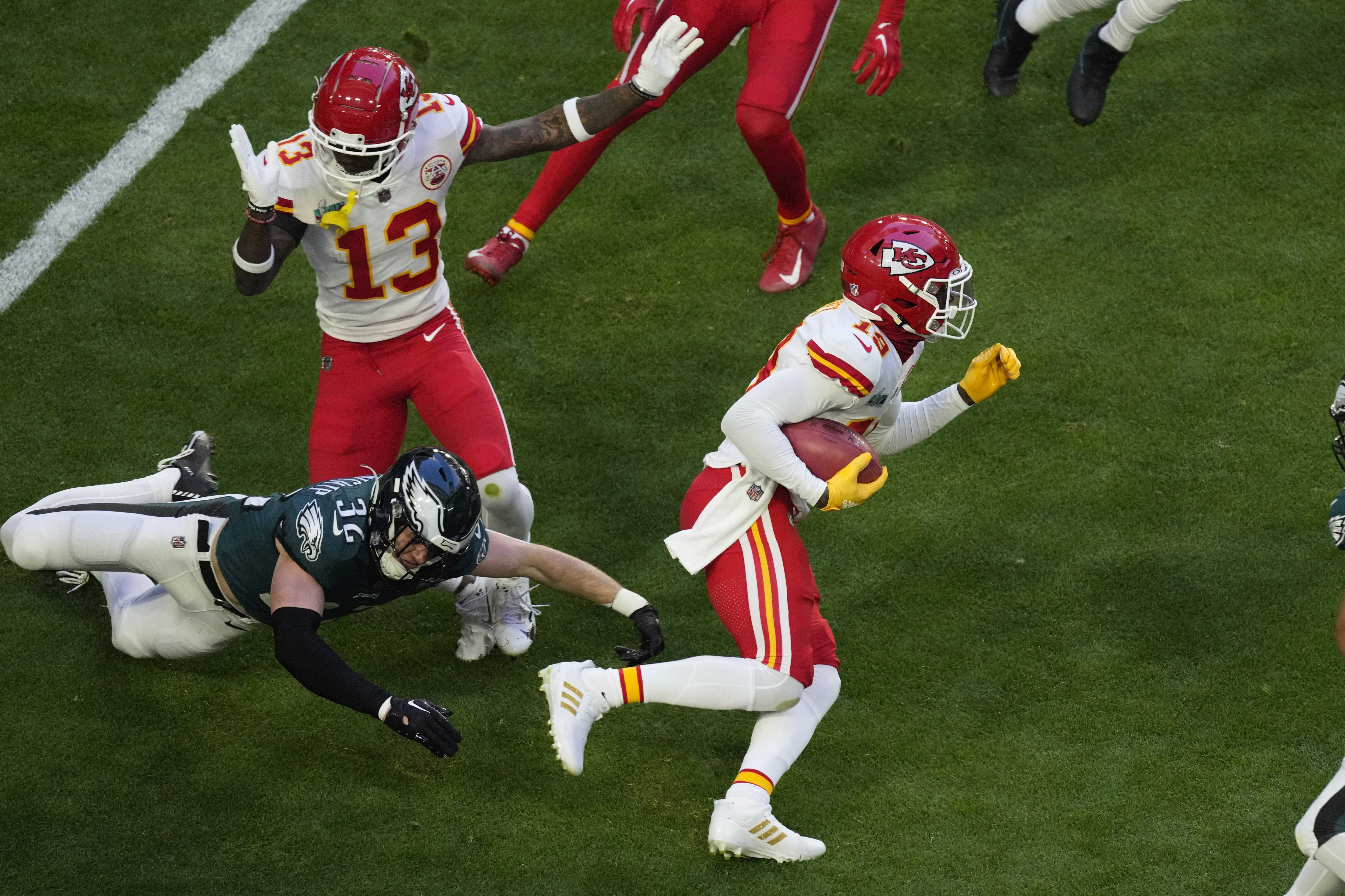 Super Bowl 2023: Chiefs Use Lombardi Trophy As Champagne Luge (VIDEO)