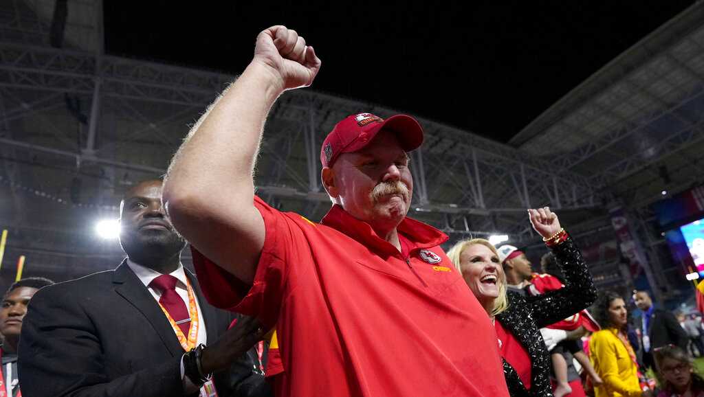 Andy Reid wraps up the Chiefs win and his future in acting