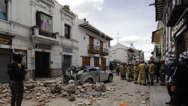Ecuador earthquake kills at least 12, causes wide damage