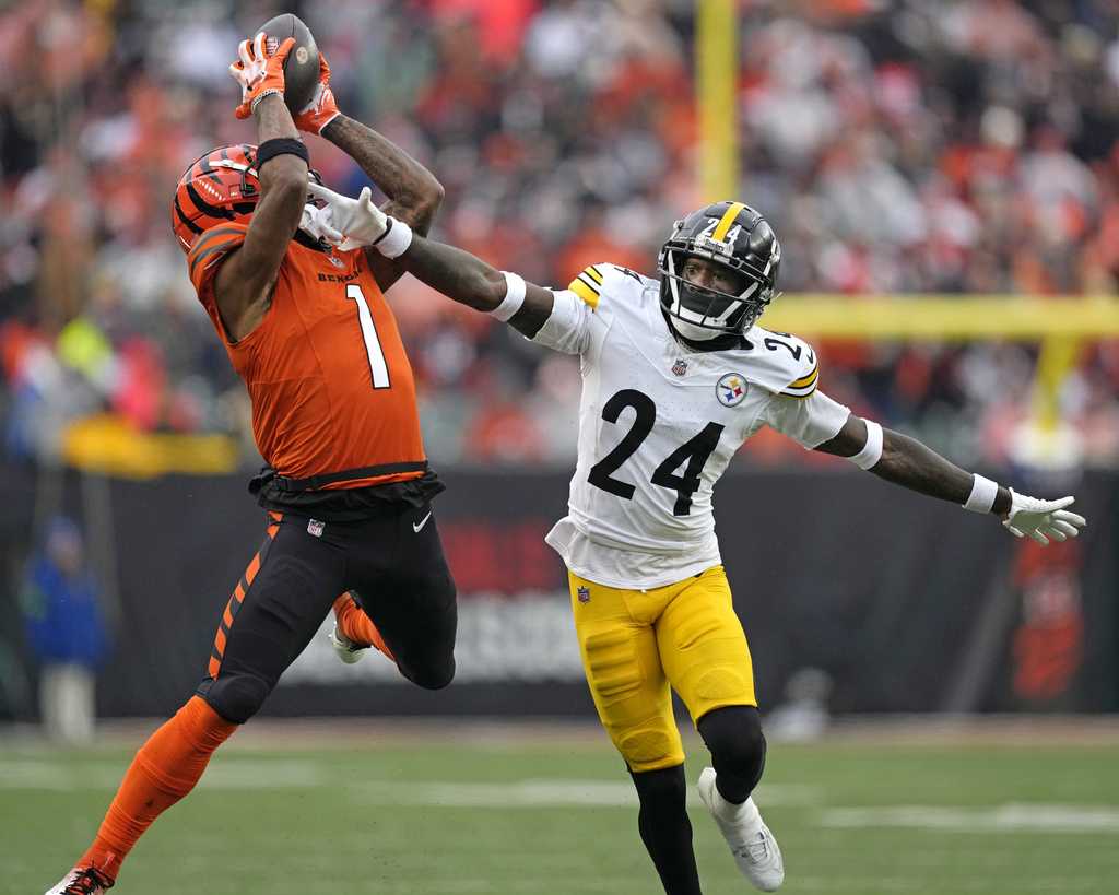 Steelers Pile Up Season-high 421 Yards Without Canada, Beat Burrow-less ...