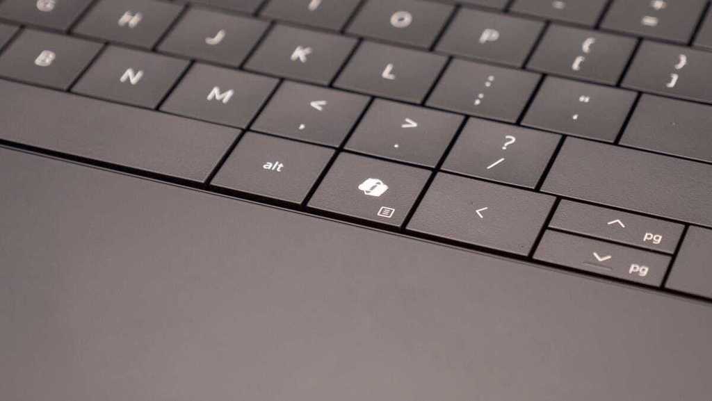 Microsoft adds AI button to keyboards of new computers - Vimarsana News