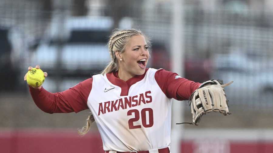 No. 17 Arkansas Hosts No. 20 Mississippi State in SEC Home Opener