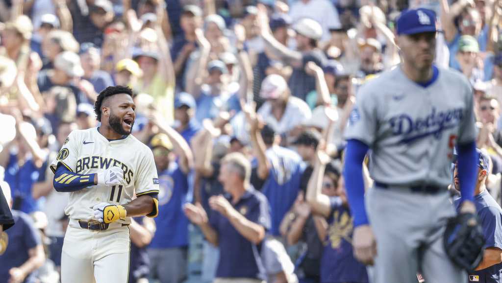 Brewers sweep Dodgers for first time at home in franchise history