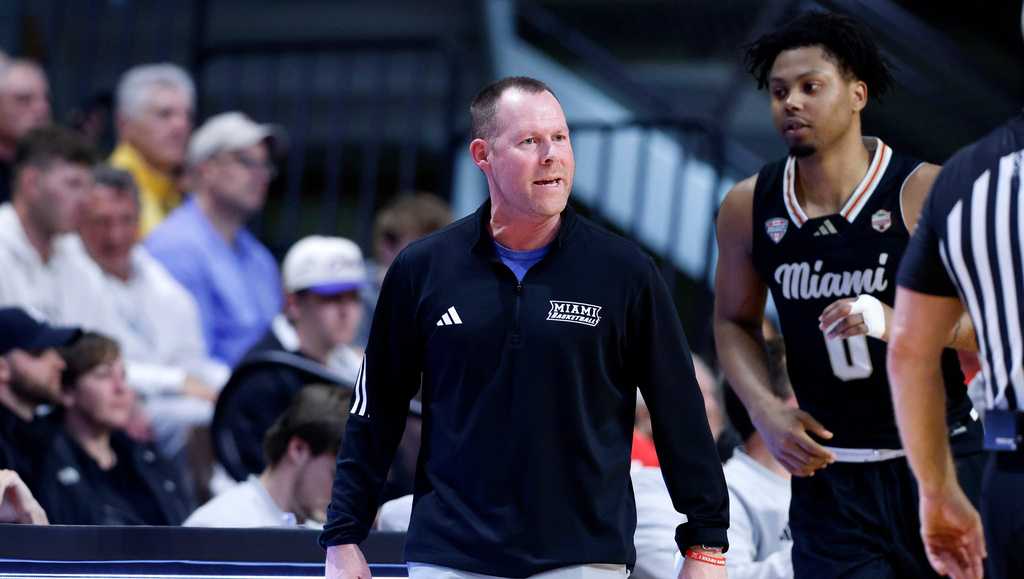 Miami University signs basketball coach Travis Steele to contract extension through 2034