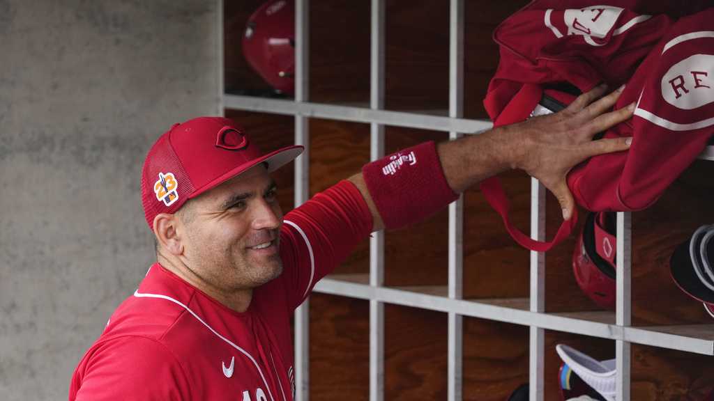 Joey Votto homers, becomes fifth player with 1,000 RBIs in Cincinnati Reds  uniform