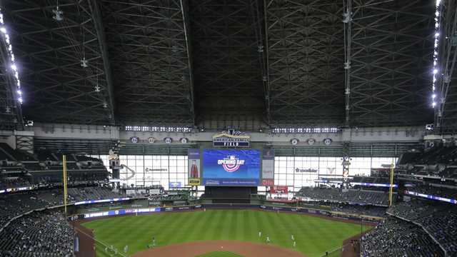 Brewers revert alcohol sales: No more alcoholic beverages after 7th inning - Vimarsana News