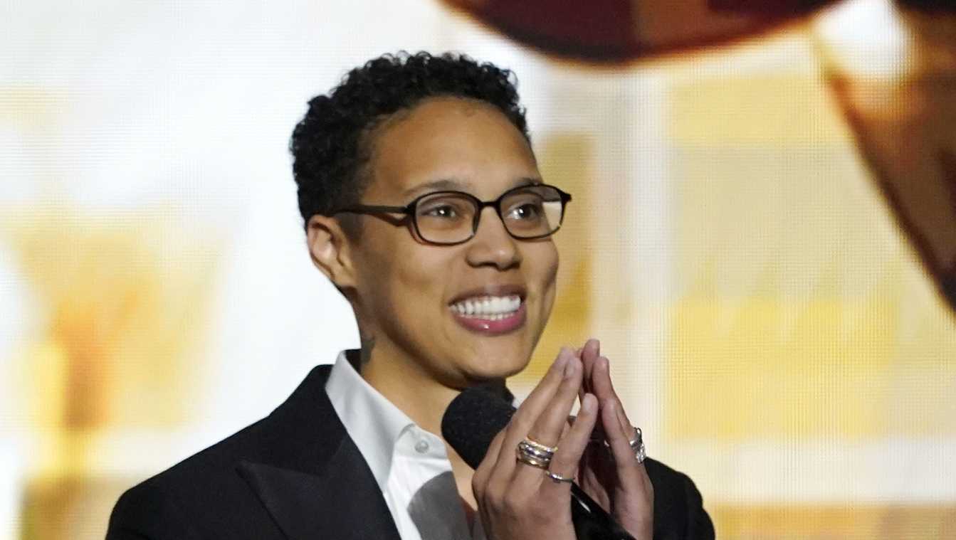 Brittney Griner working on memoir about Russian captivity - Vimarsana News