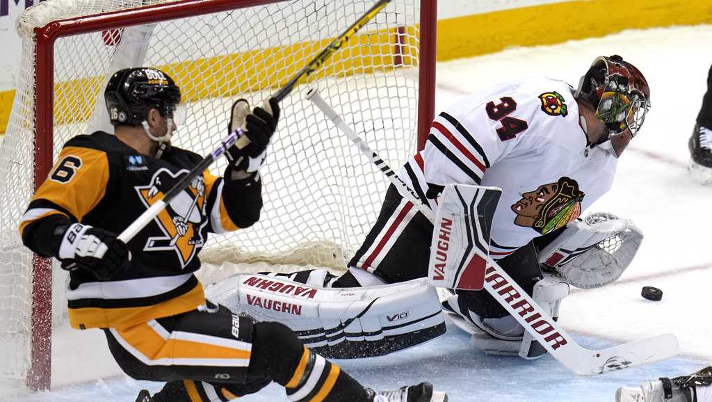 Pens' playoff streak in jeopardy after 5-2 loss to Chicago