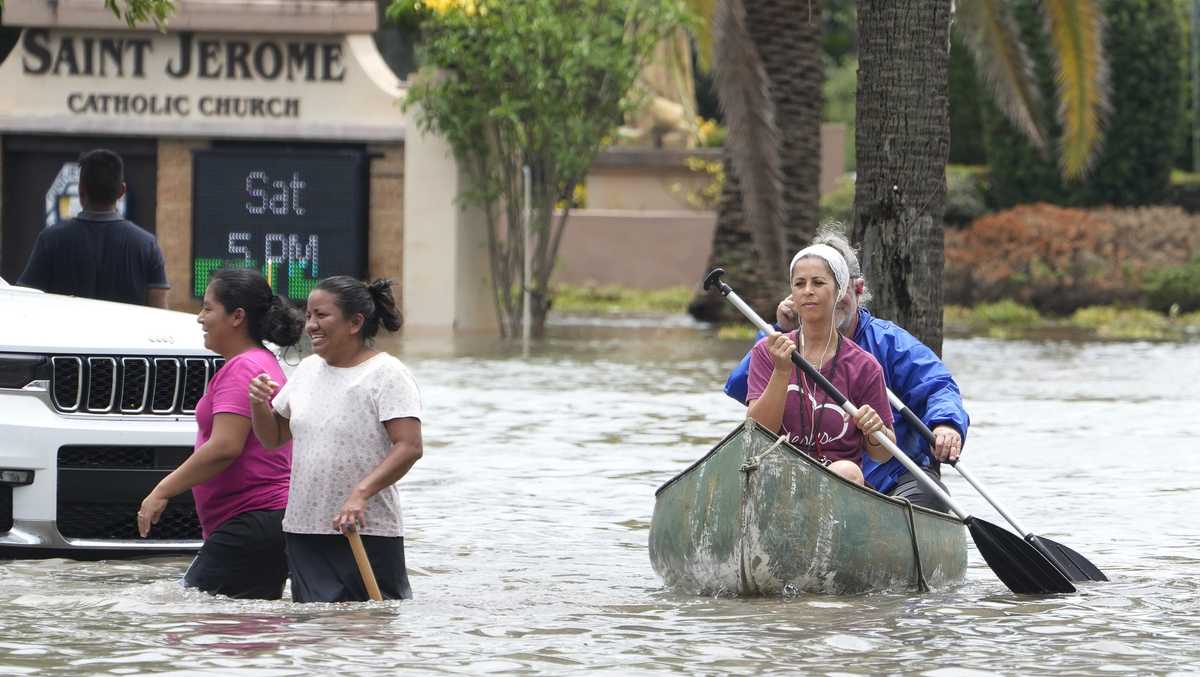 Fort Lauderdale airport reopens as South Florida floods slowly recede