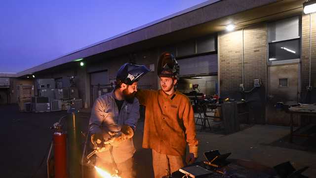 While some students skip college, trade programs are booming - Vimarsana News