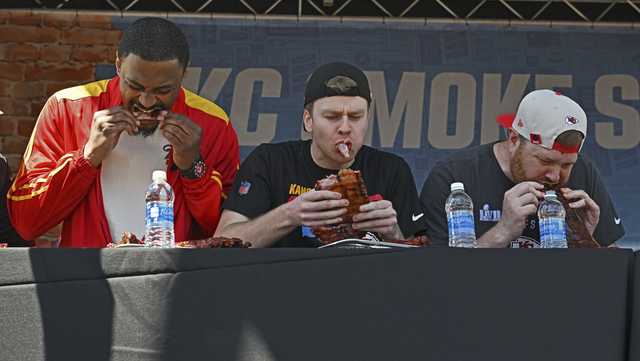 KC food vendors gross over $1.1 million at NFL Draft - Vimarsana News