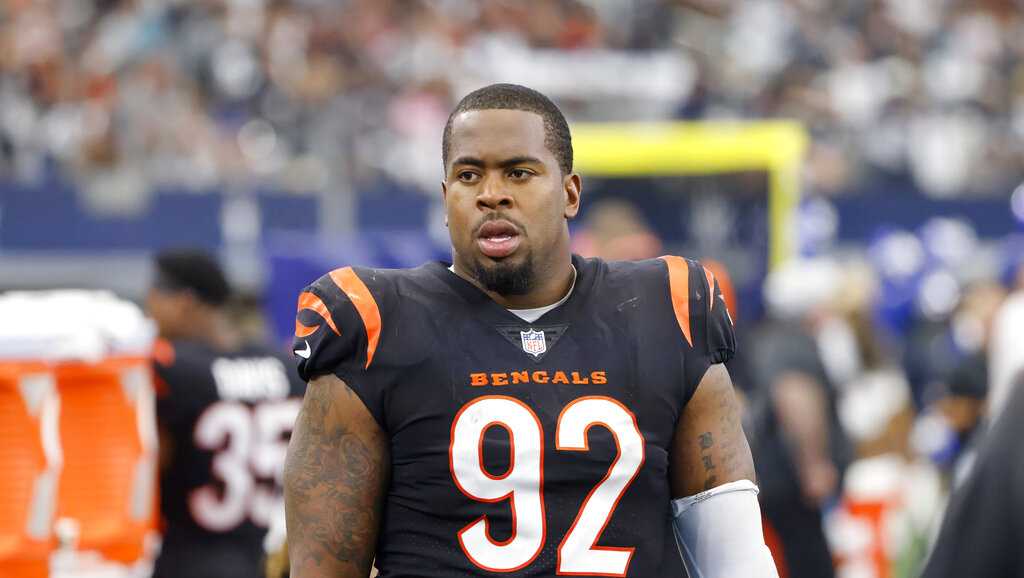 Cincinnati Bengals defensive tackle B.J. Hill reacts before the