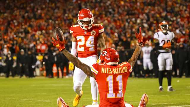 Kansas City Chiefs' Marquez Valdes-Scantling off to a good start with  Patrick Mahomes - ESPN - Kansas City Chiefs Blog- ESPN