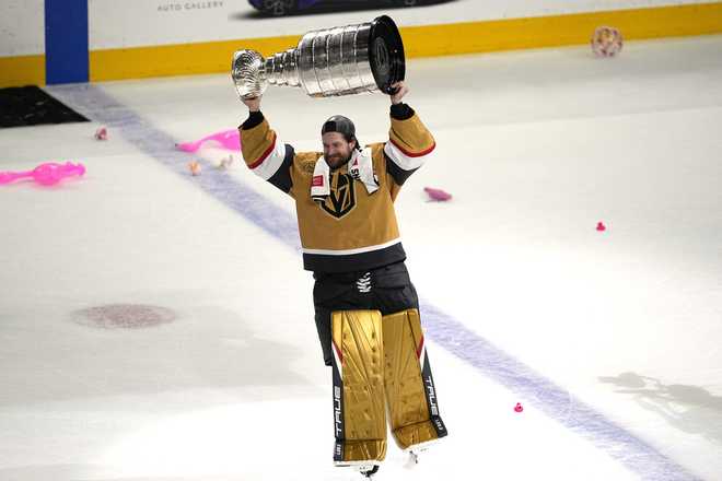 Daily Nuggets: Nicolas Roy Gets His Day with the Cup, Who Remains